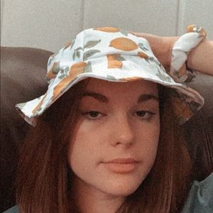 Meet your Posher, Alivia